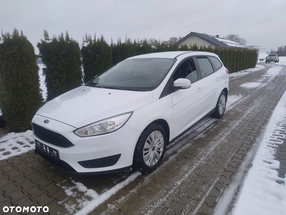 Ford Focus 1.6 Edition - 9