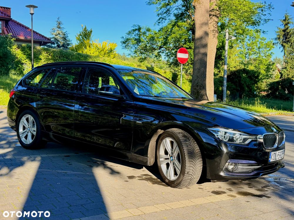 BMW Seria 3 320d Sport Line - 10
