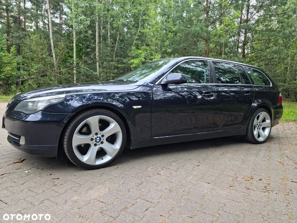 BMW Seria 5 525d Edition Sport - 12