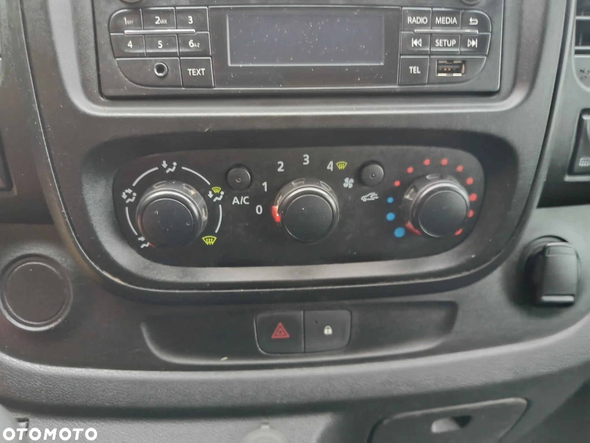 Renault Trafic - 9