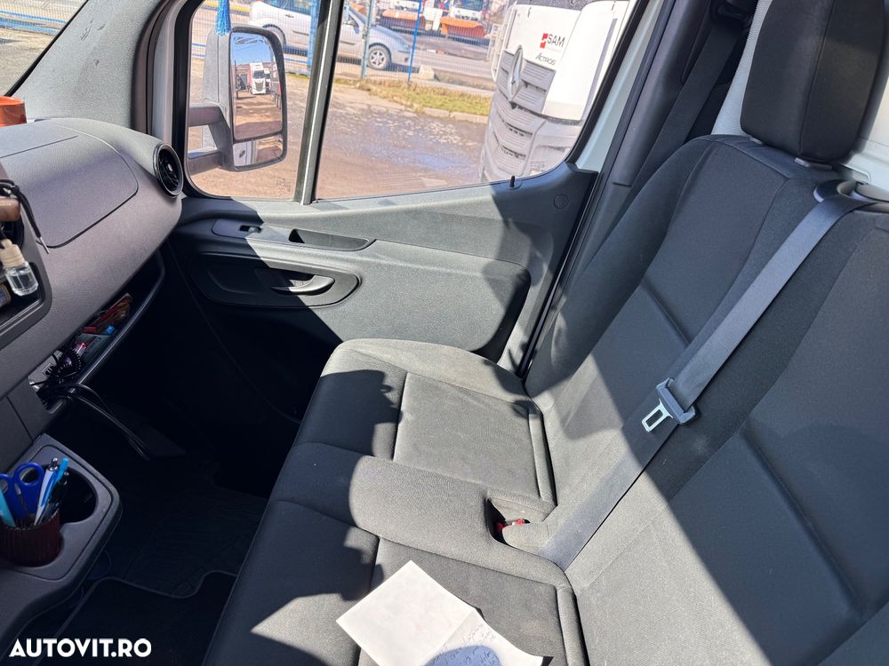 Mercedes-Benz Sprinter - 8