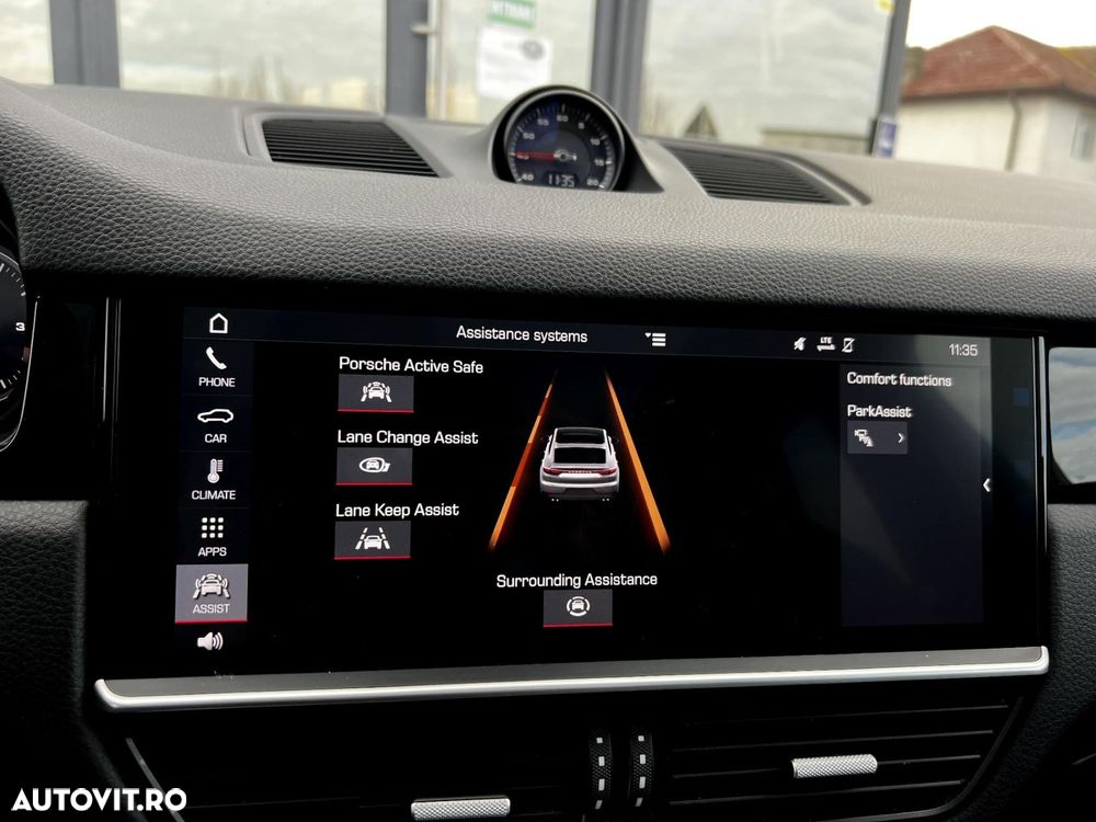 Porsche Cayenne - 28