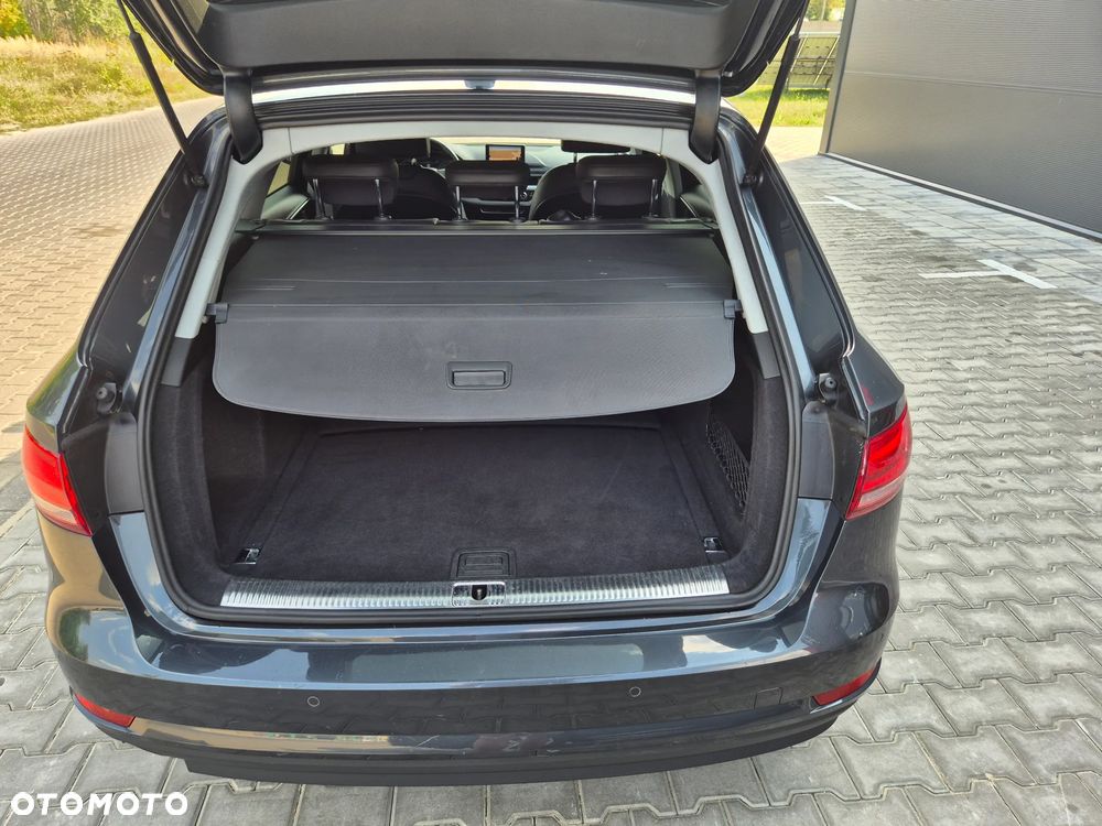 Audi A4 Avant 2.0 TDI ultra S tronic - 22