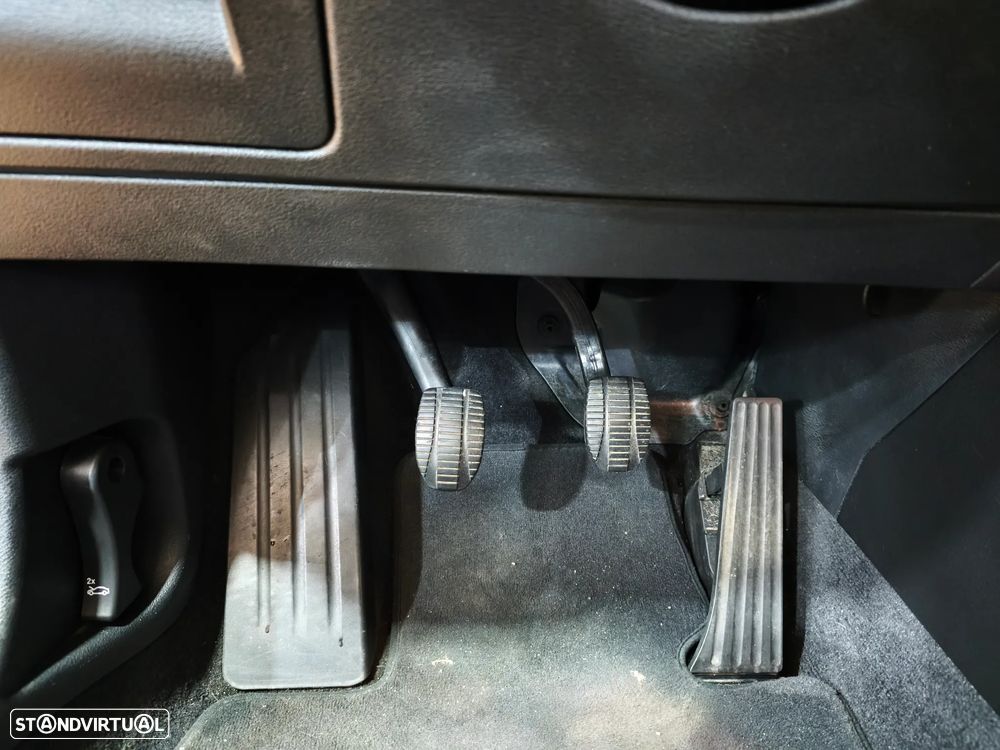 BMW X1 16 d sDrive Advantage - 22