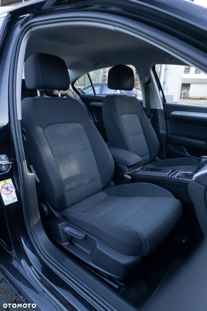 Volkswagen Passat 2.0 TDI EVO Business DSG - 11