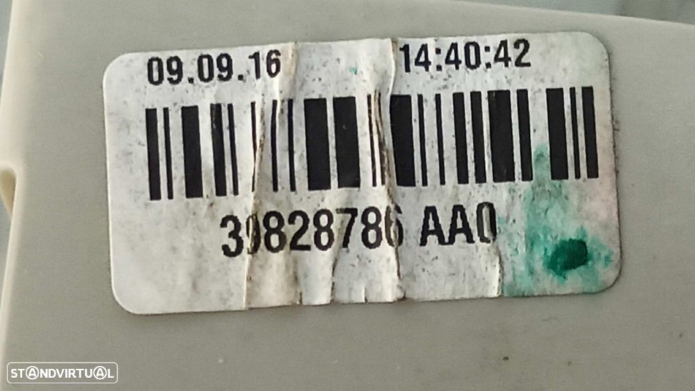 LUZ INTERIOR VOLVO V40 MOMENTUM - 3