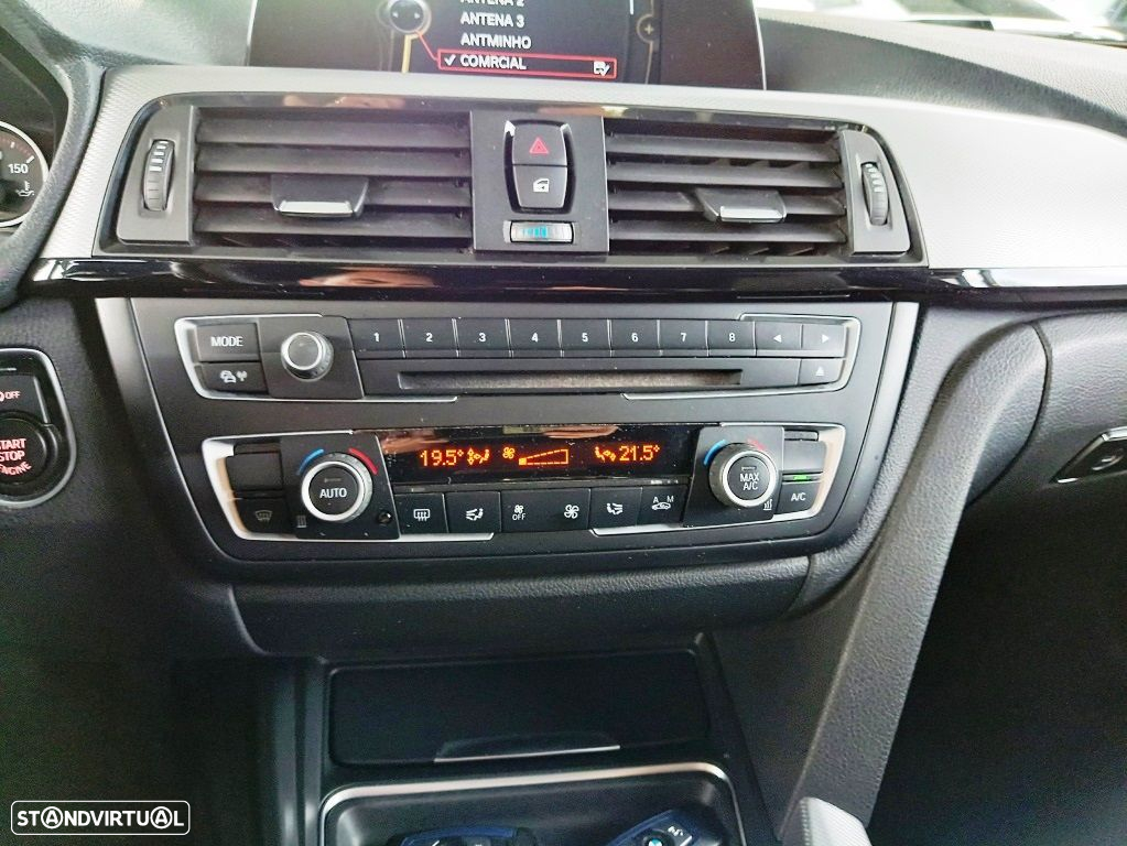 BMW 320 d Auto Pack M - 32