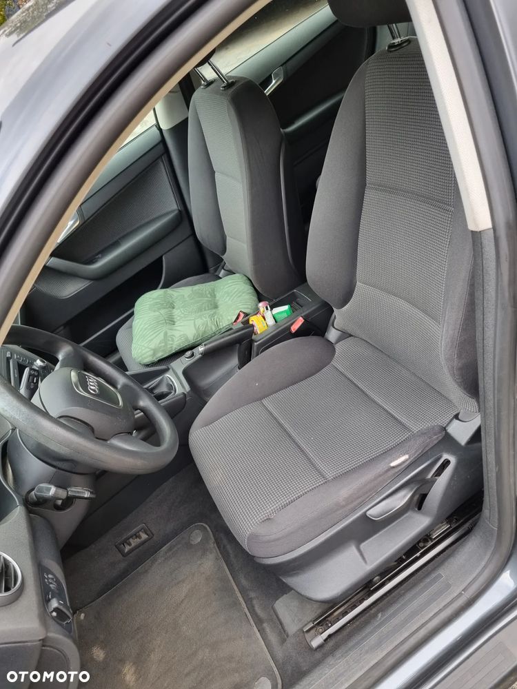 Audi A3 Sportback 1.9 TDI Attraction - 6