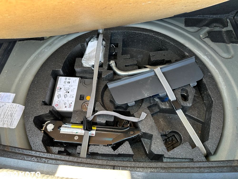 Volkswagen Golf Plus - 28