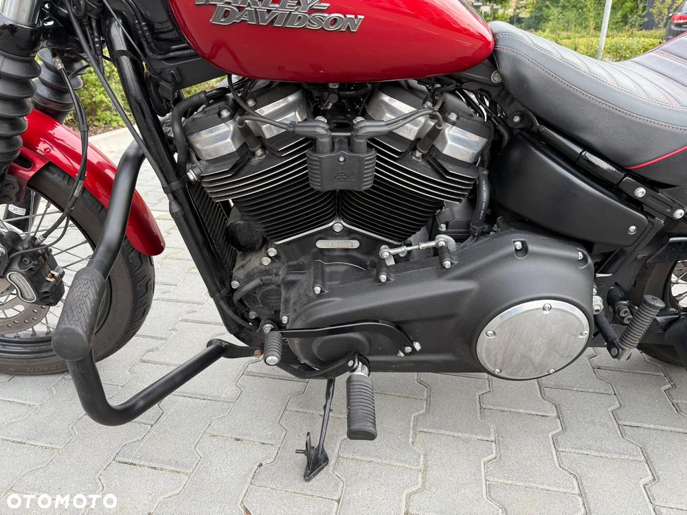 Harley-Davidson Softail Street Bob - 10