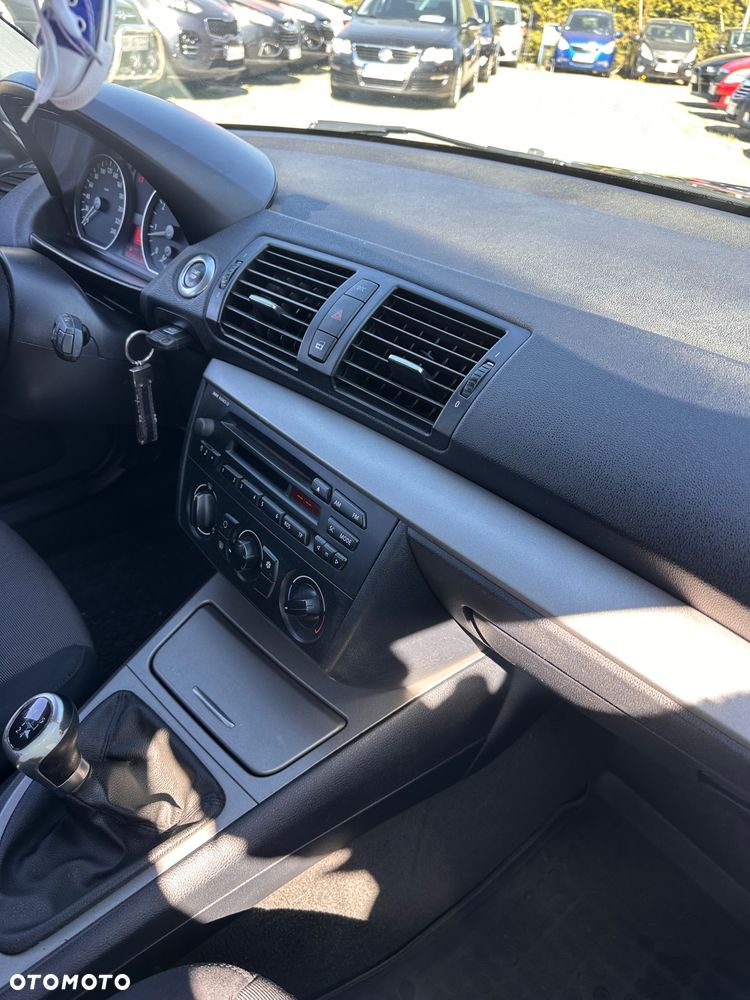 BMW Seria 1 116i - 19