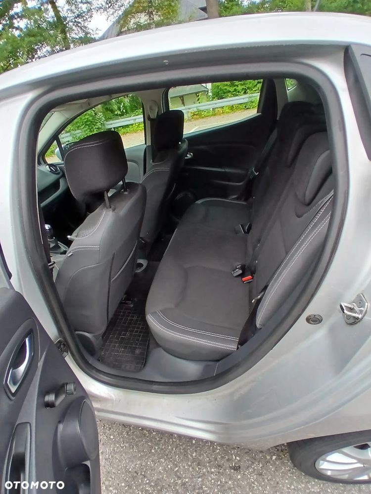 Renault Clio - 10