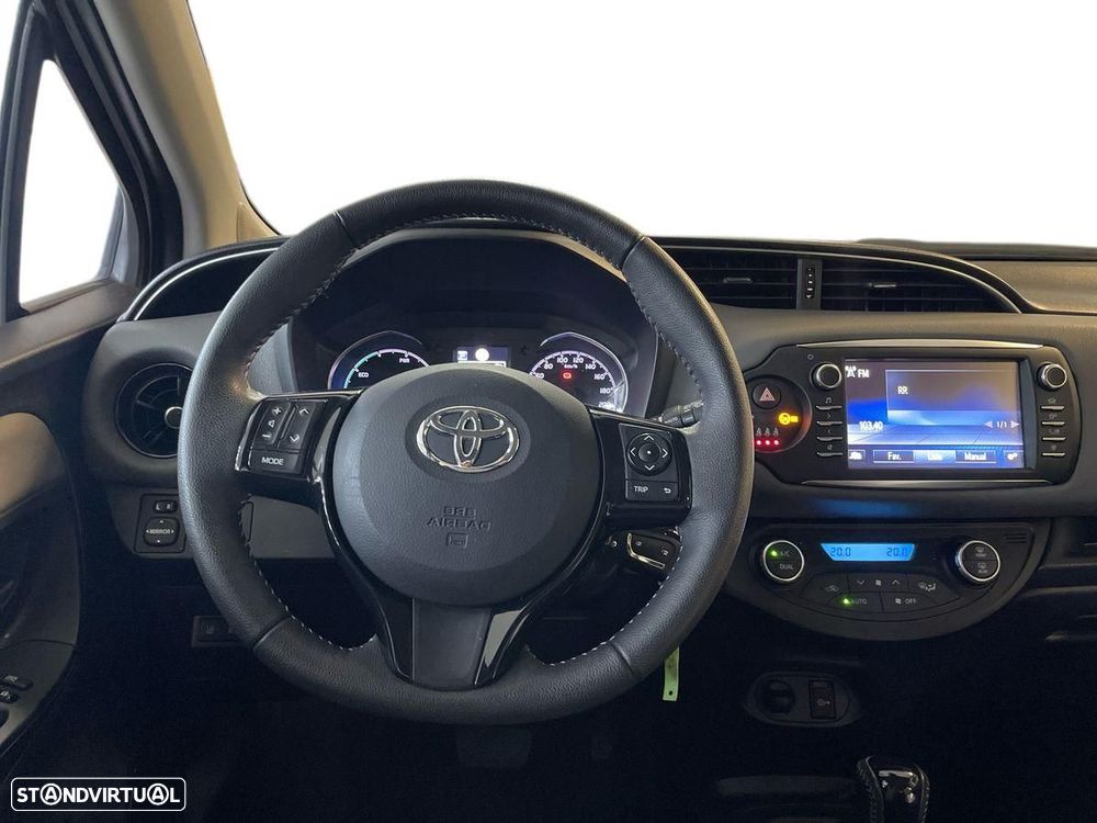 Toyota Yaris - 10