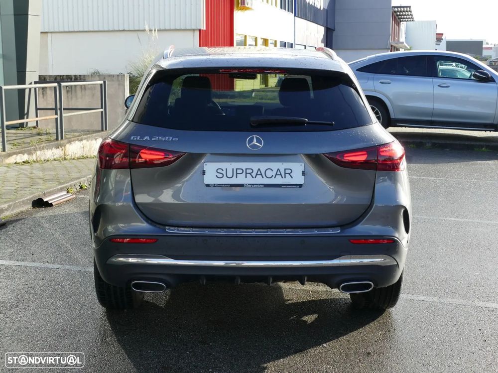 Mercedes-Benz GLA 250 e AMG Line - 4