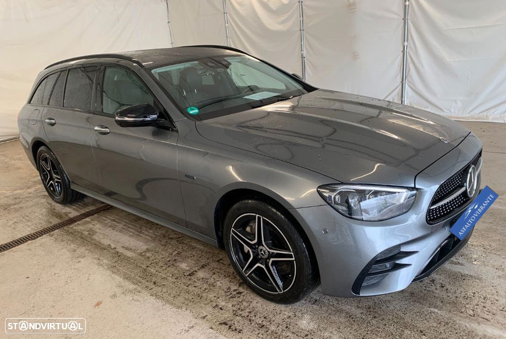 Mercedes-Benz E 300 de 4Matic 9G-TRONIC AMG Line - 4