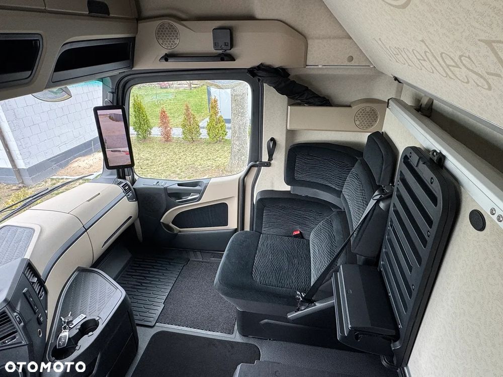 Mercedes-Benz ACTROS 1851 GIGA SPACE / ACC /SALONKA / NAVIGACJA / DWA ŁÓŻKA - 31