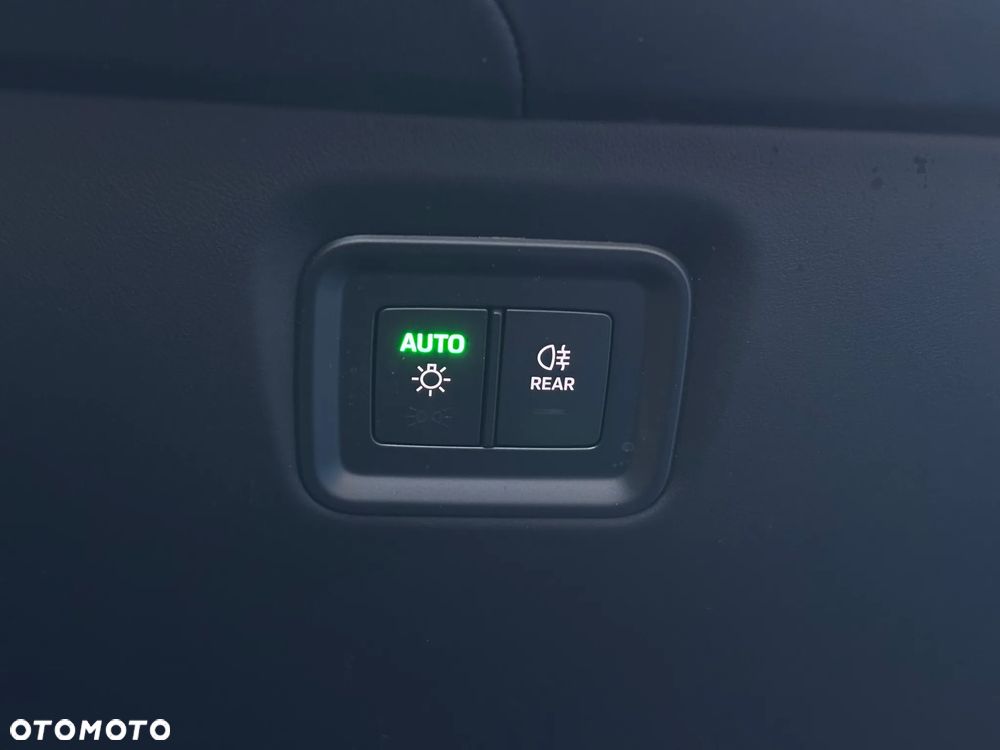 Porsche Cayenne Turbo E-Hybrid PHEV - 18