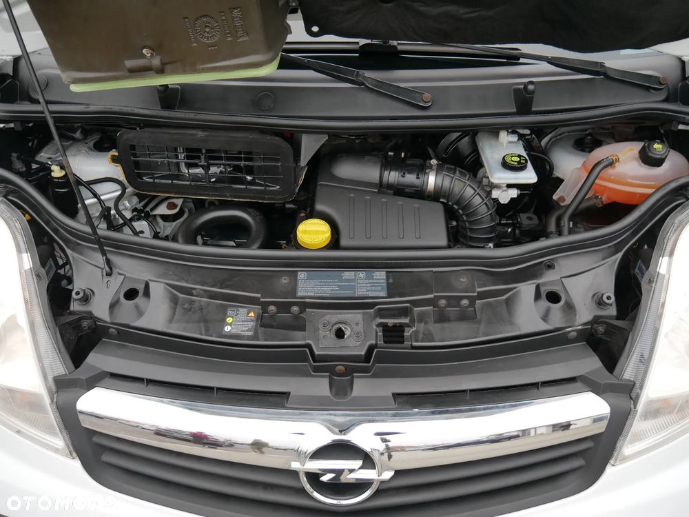 Opel Vivaro - 36