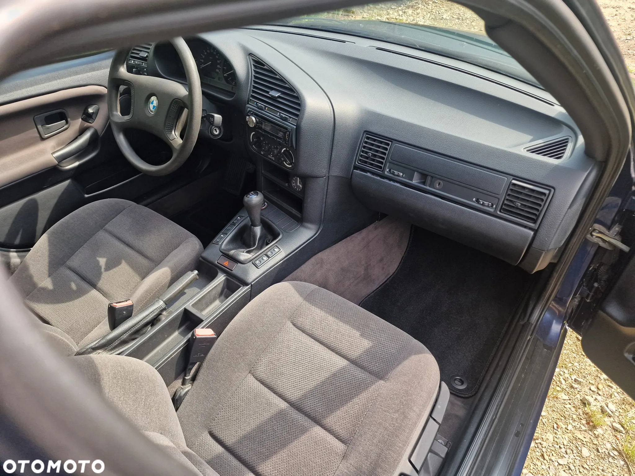 BMW Seria 3 318i - 21