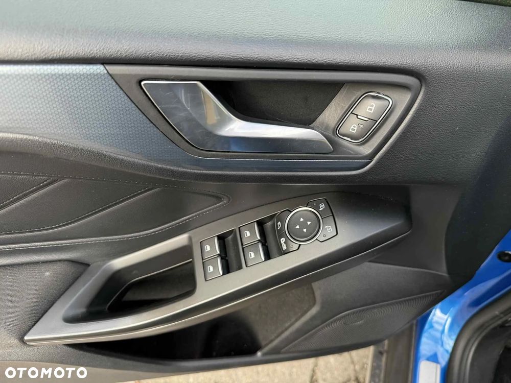 Ford Focus 1.5 EcoBoost Active X - 15