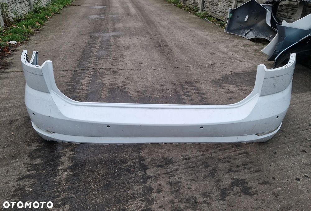 VOLKSWAGEN GOLF VII KOMBI ZDERZAK TYŁ 5G9807421M - 1