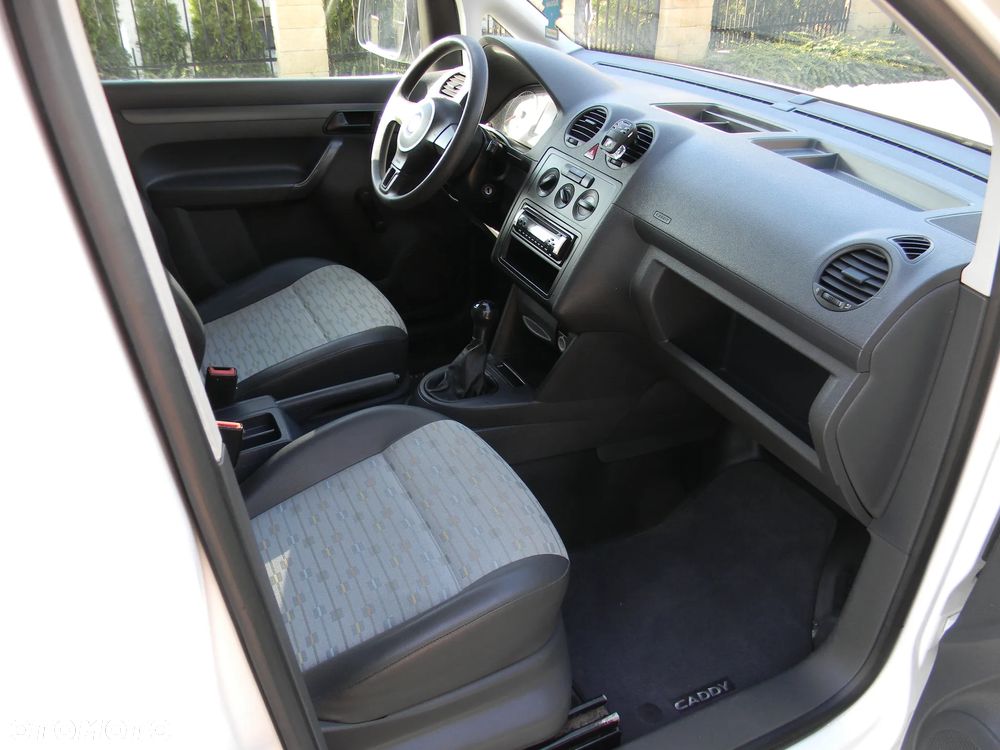 Volkswagen Caddy - 30