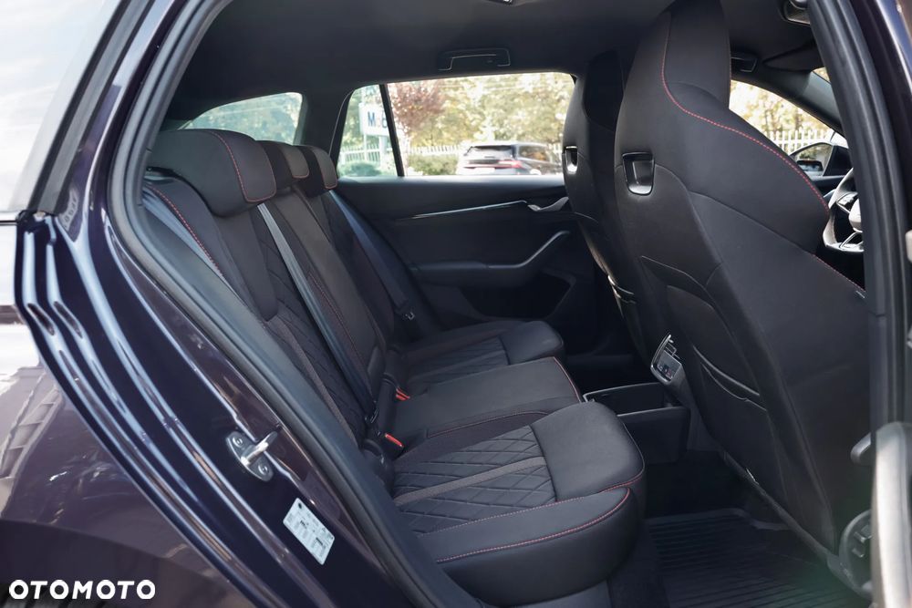 Skoda Octavia 2.0 TSI RS DSG - 15