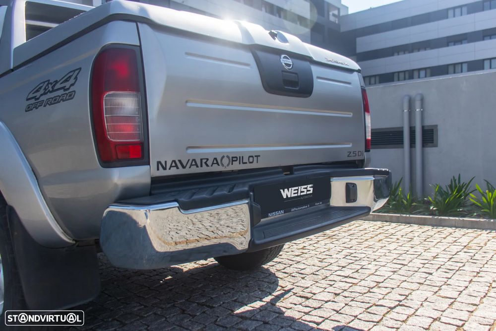 Nissan Navara 2.5 dCi CD Pilot - 7