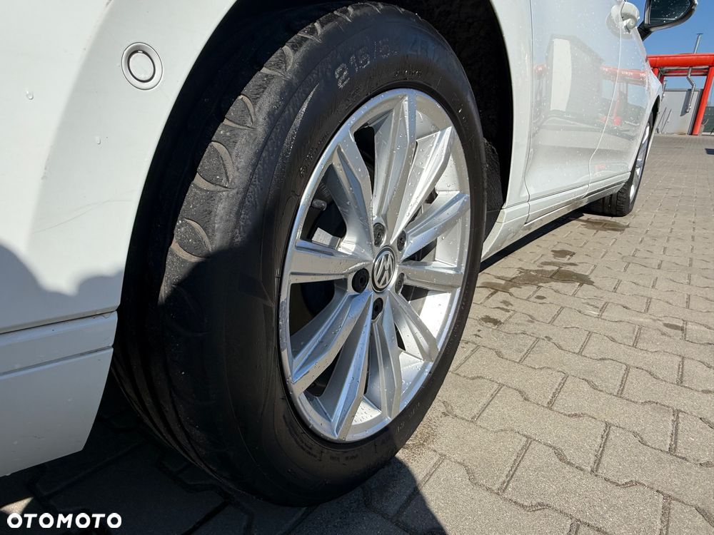 Volkswagen Passat Variant 1.6 TDI BMT Comfortline - 18