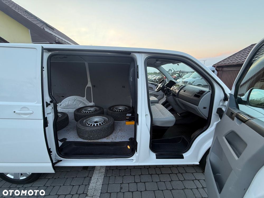 Volkswagen Transporter - 32