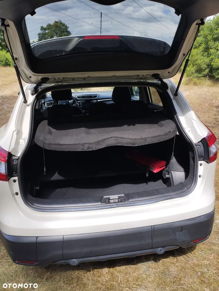 Nissan Qashqai 1.6 DCi 4x4 N-Connecta - 7