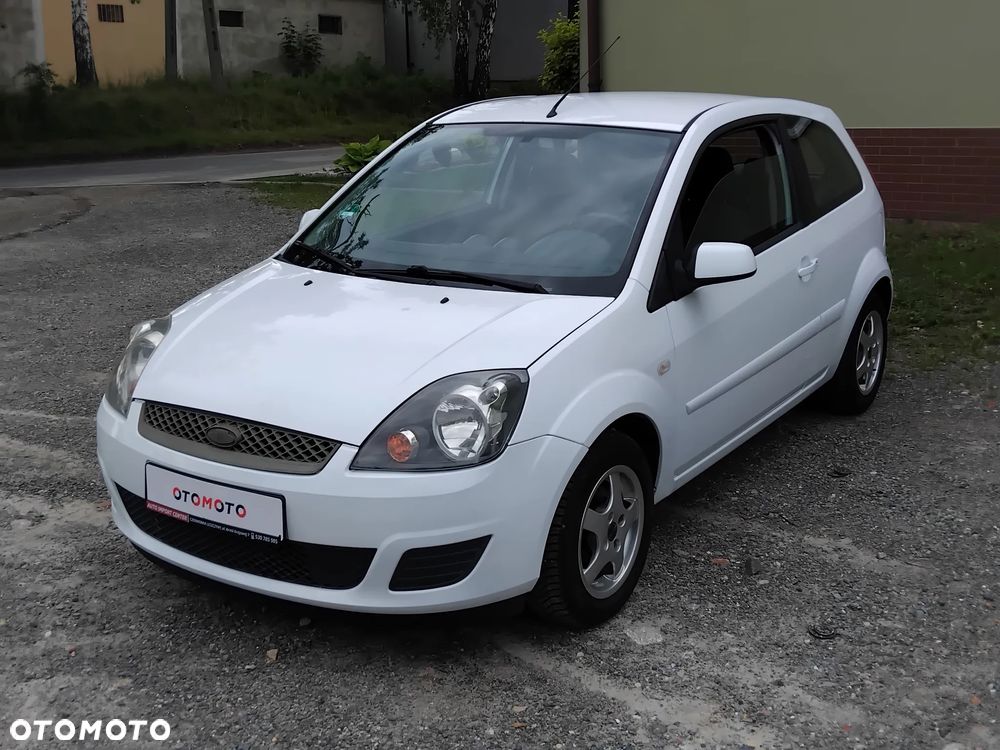 Ford Fiesta 1.4 Style - 24
