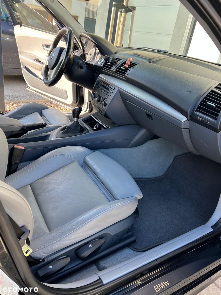 BMW Seria 1 118d - 2