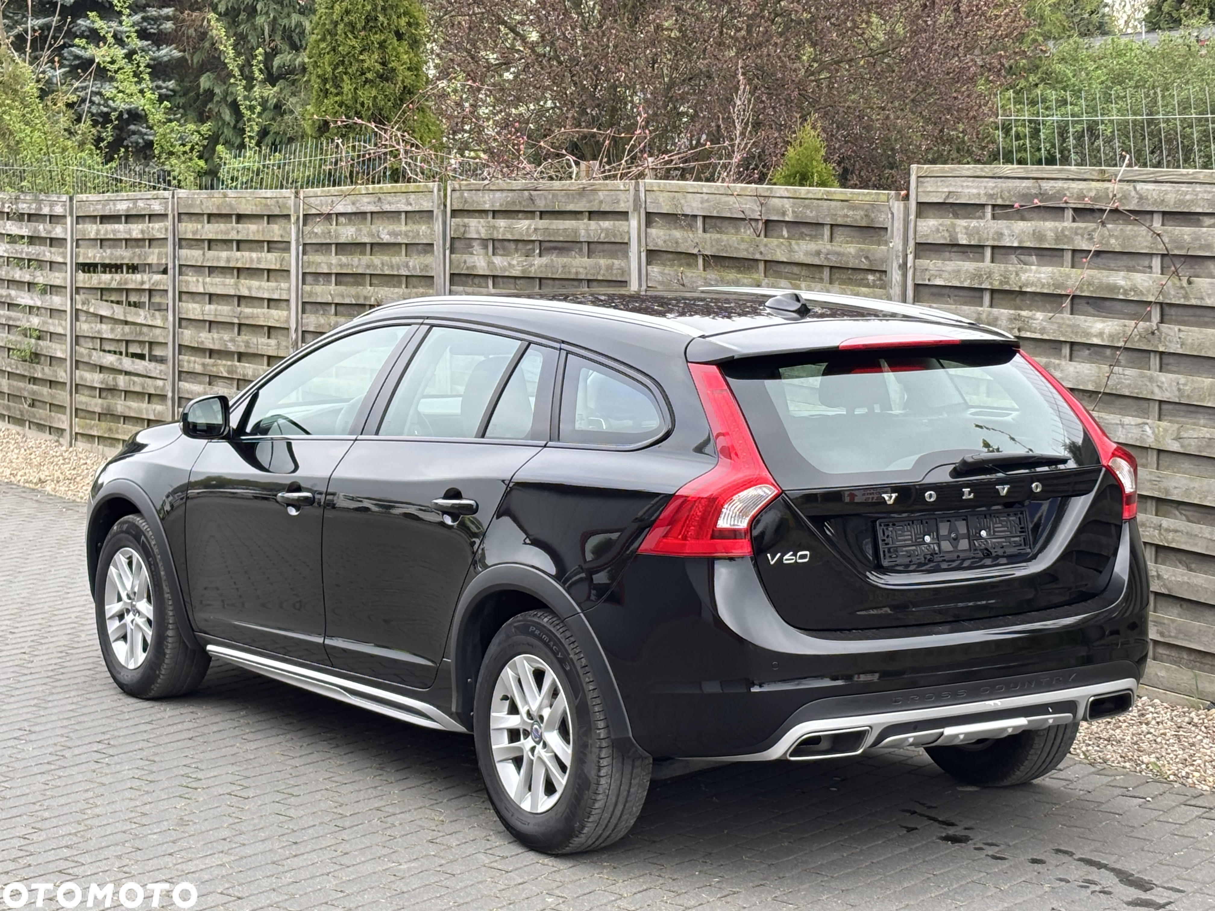 Volvo V60 Cross Country D3 Momentum - 11