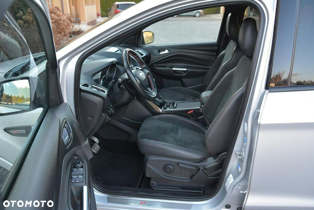 Ford Kuga 2.0 TDCi AWD ST-Line - 18