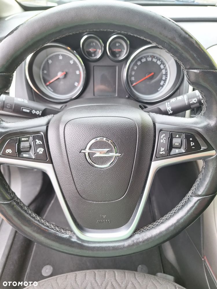 Opel Astra 1.7 CDTI Cosmo - 23
