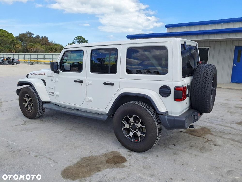 Jeep Wrangler Unlimited 3.6 Automatik Sahara - 3