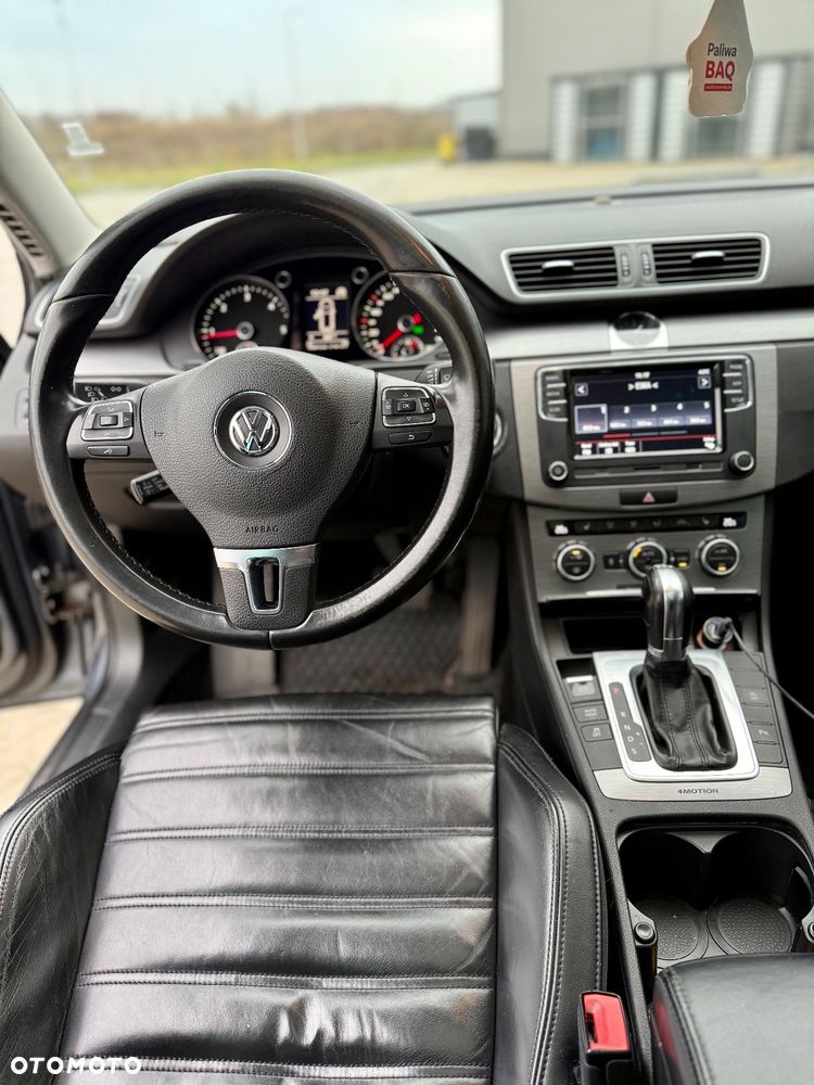 Volkswagen Passat 2.0 TDI DPF DSG 4Motion R-Line Edition Plus - 19