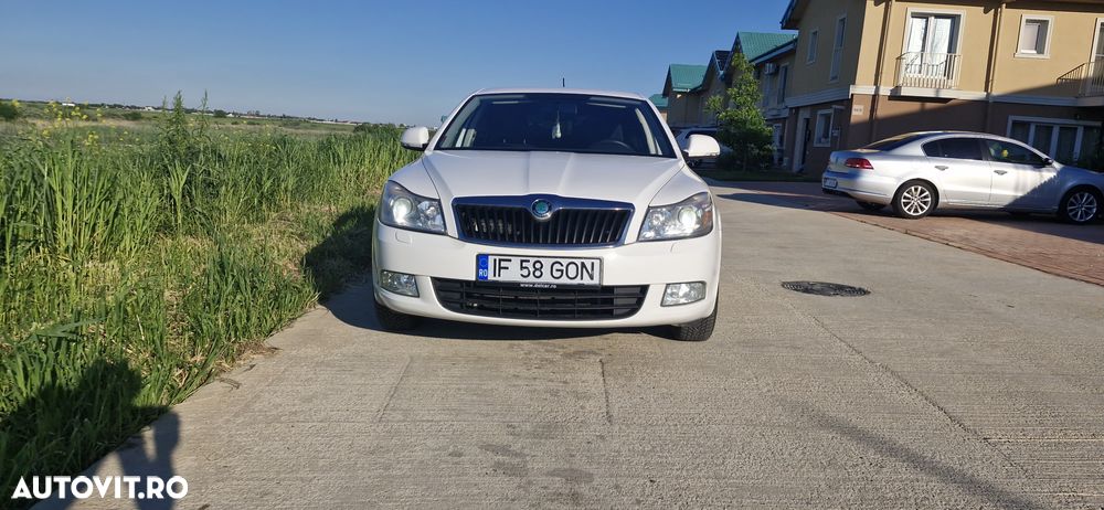 Skoda Octavia 1.6 TDI Ambiente - 2