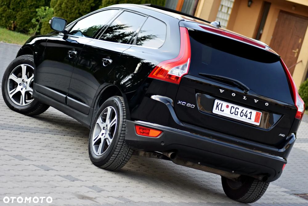 Volvo XC 60 3.2 AWD RDesign - 3