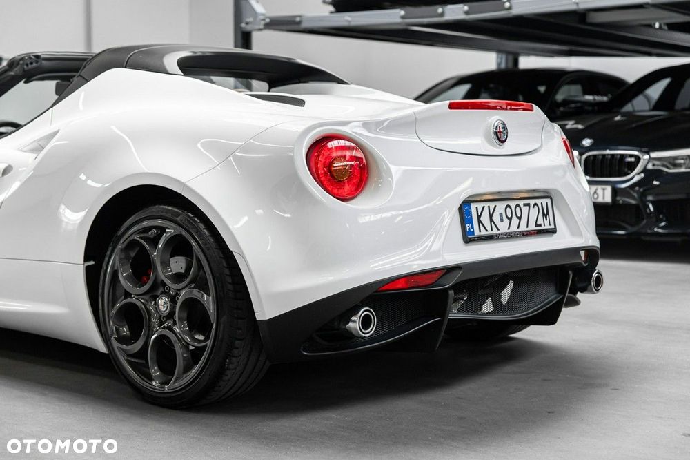 Alfa Romeo 4C - 18