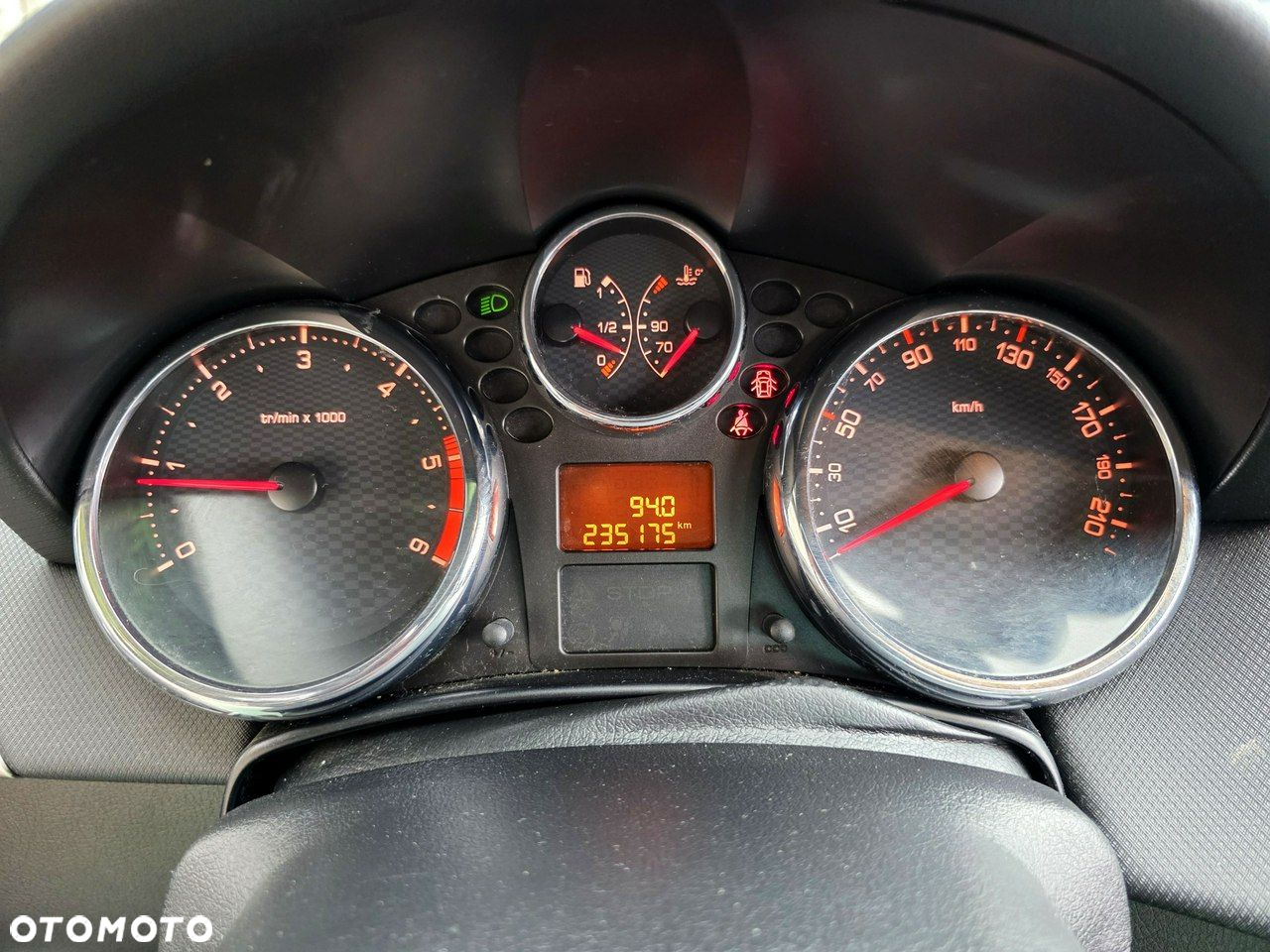 Peugeot 207 CC - 16