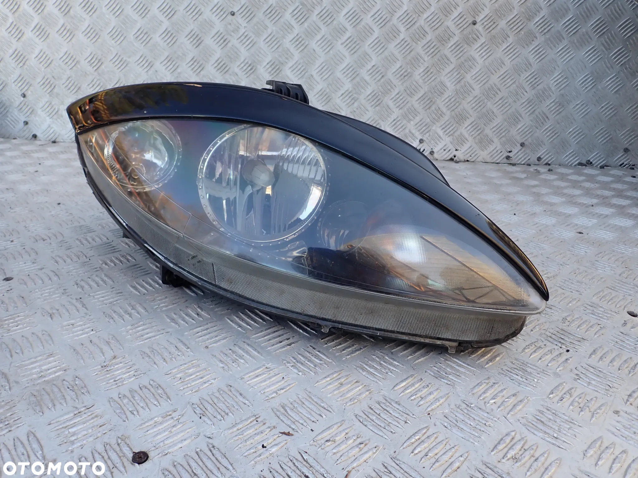 LAMPA LEWY / PRAWY PRZÓD SEAT LEON II  89315799  / 5P1941006 - 9