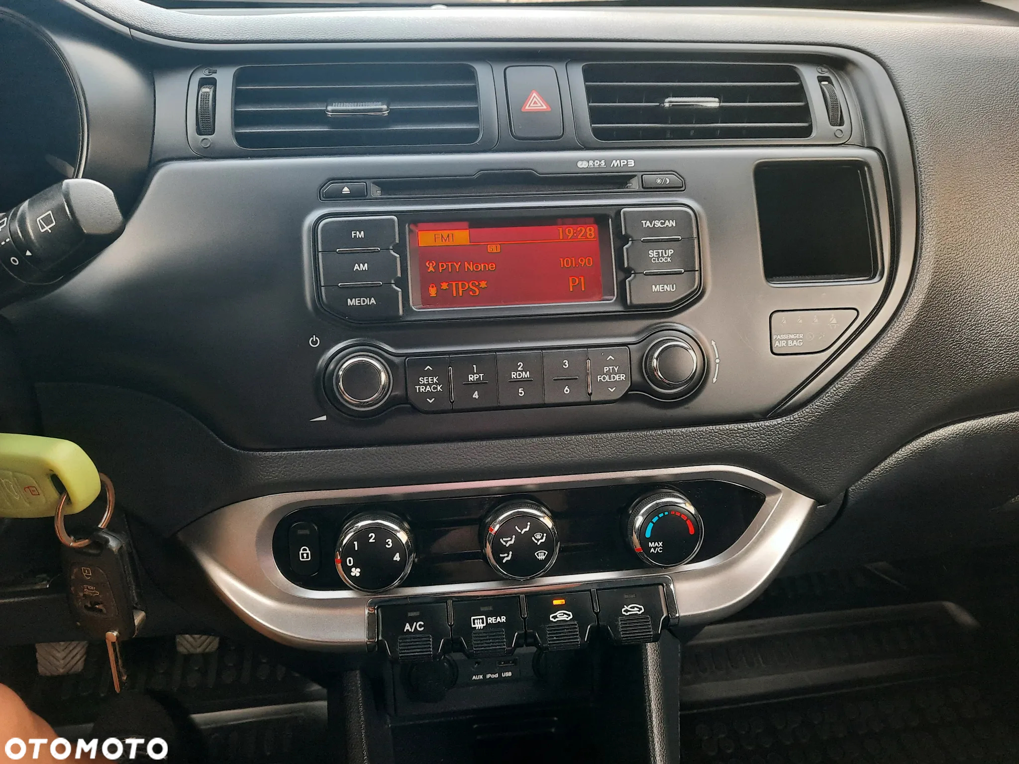 Kia Rio 1.2 Dream Team Edition - 8