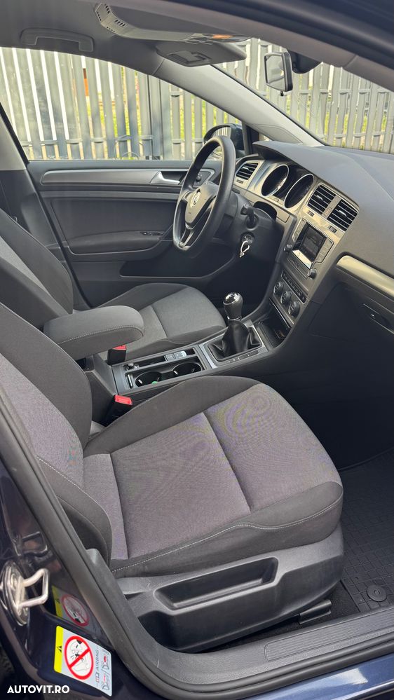 Volkswagen Golf 1.6 TDI DPF BMT Comfortline - 12