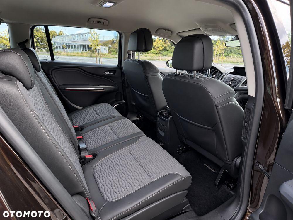 Opel Zafira 1.4 T Cosmo EcoFLEX S&S - 22