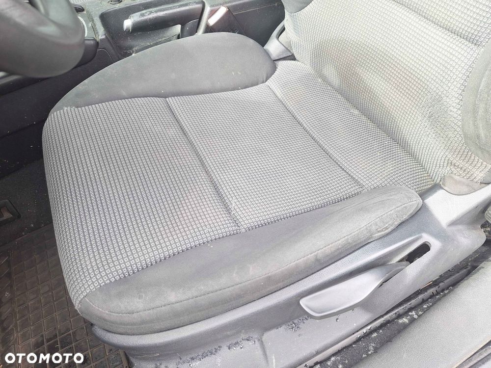 FOTEL LEWY PRZÓD 3D AUDI A3 8P HB 3D - 7