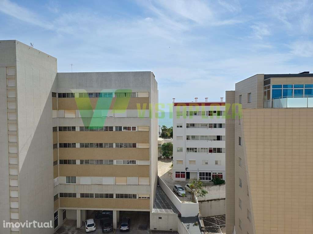 Apartamento na Praia da Rocha com Vista Mar - Oportunidade Imperdível - Grande imagem: 4/24