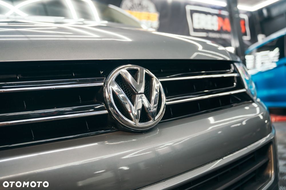 Volkswagen Multivan - 7