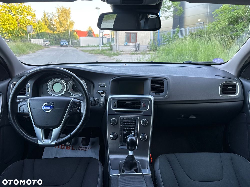Volvo V60 2.0T - 18